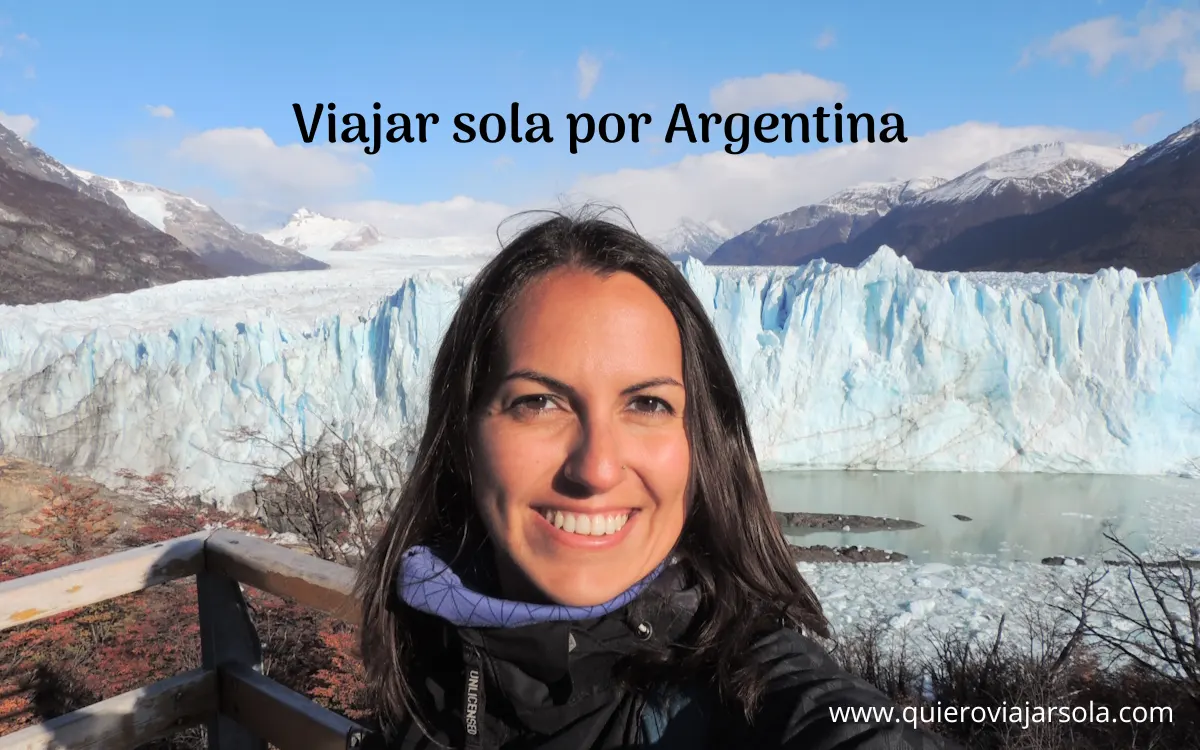 Yo visitando el Glaciar Perito Moreno en mi viaje a Argentina