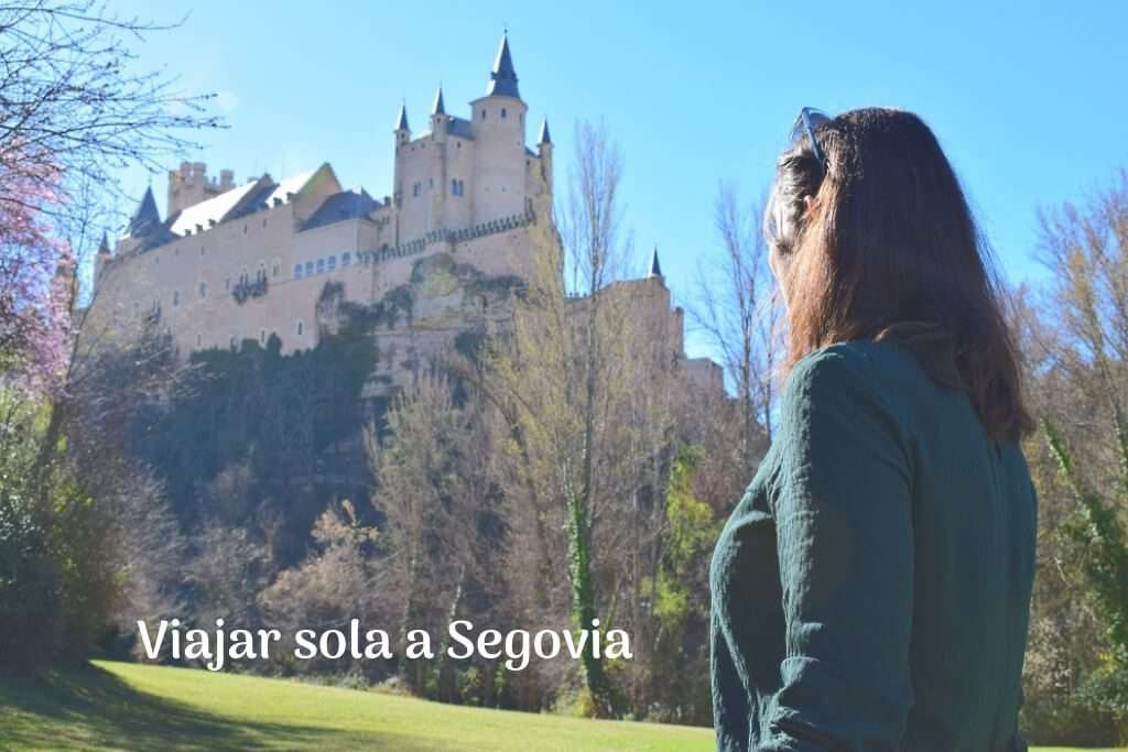 Viajar sola a Segovia
