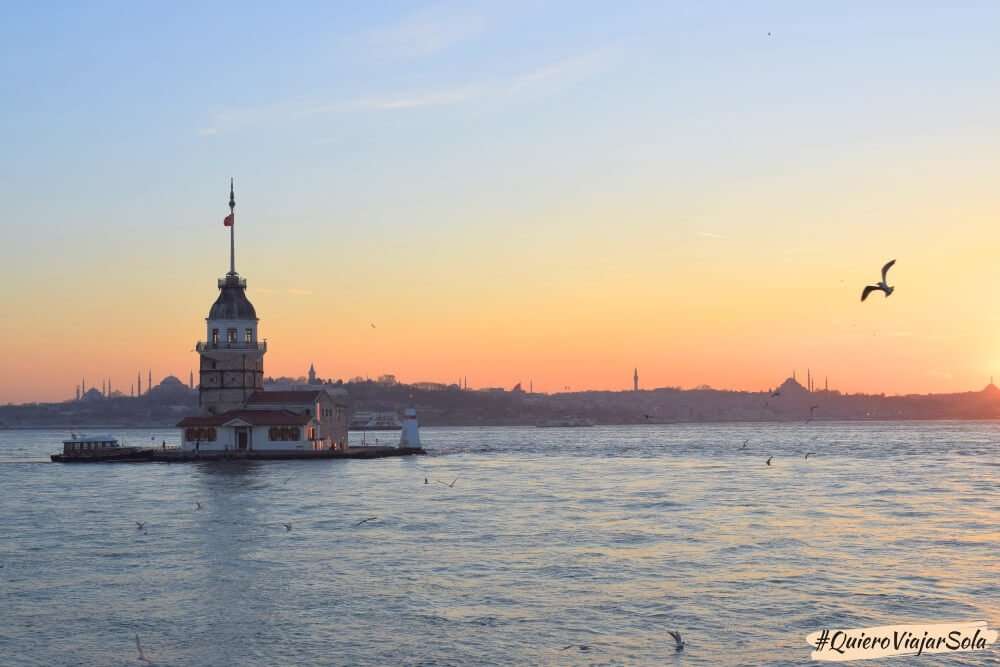 Viajar sola a Estambul, atardecer Uskudar