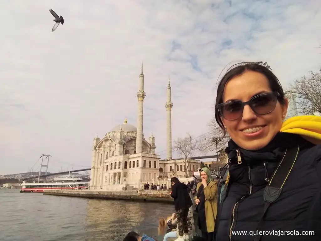 Viajar sola a Estambul, mezquita de Ortakoy