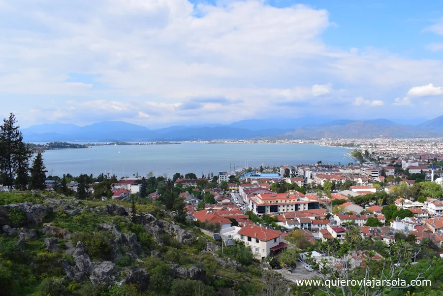 Fethiye y su costa desde un mirador