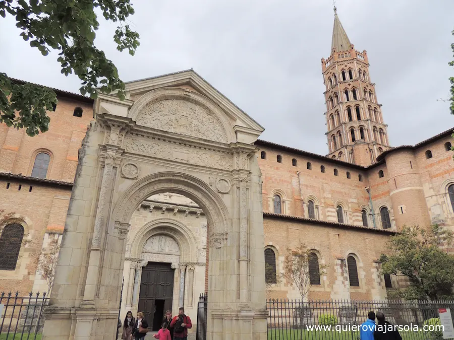 Exterior de la iglesia