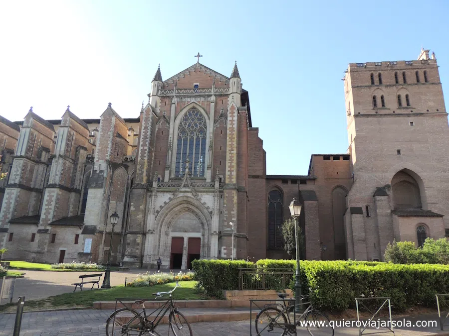 Exterior de la catedral
