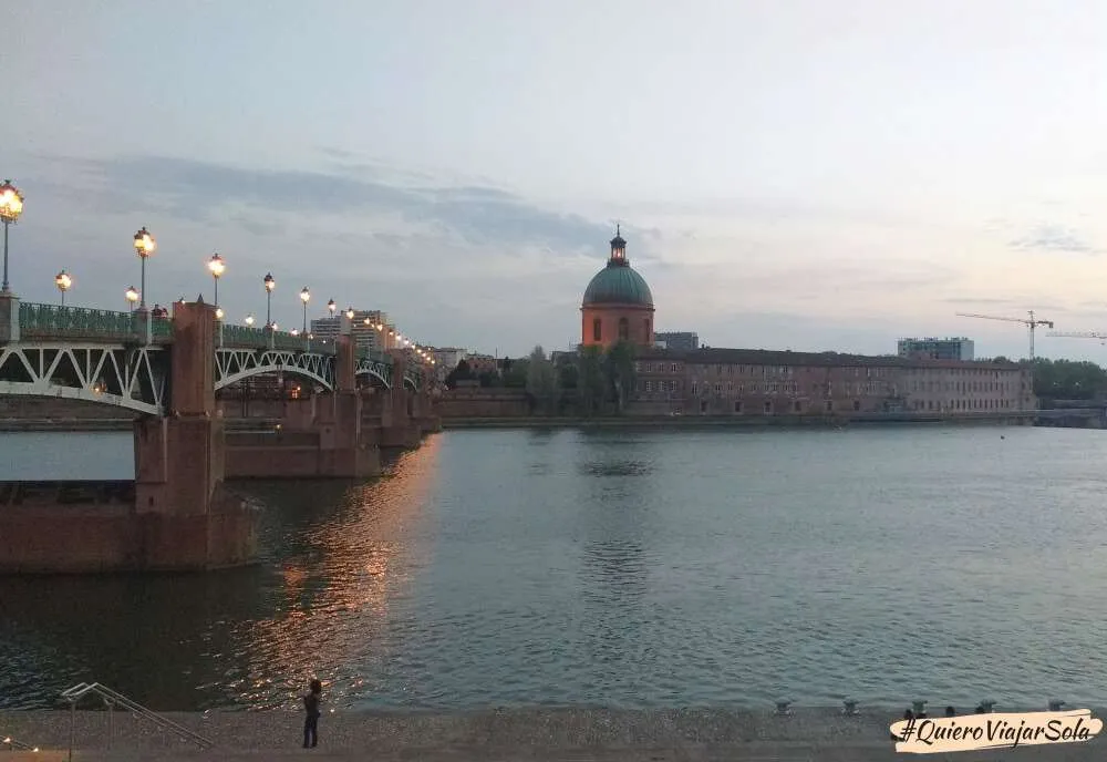 Viajar sola a Toulouse, atardecer río Garona
