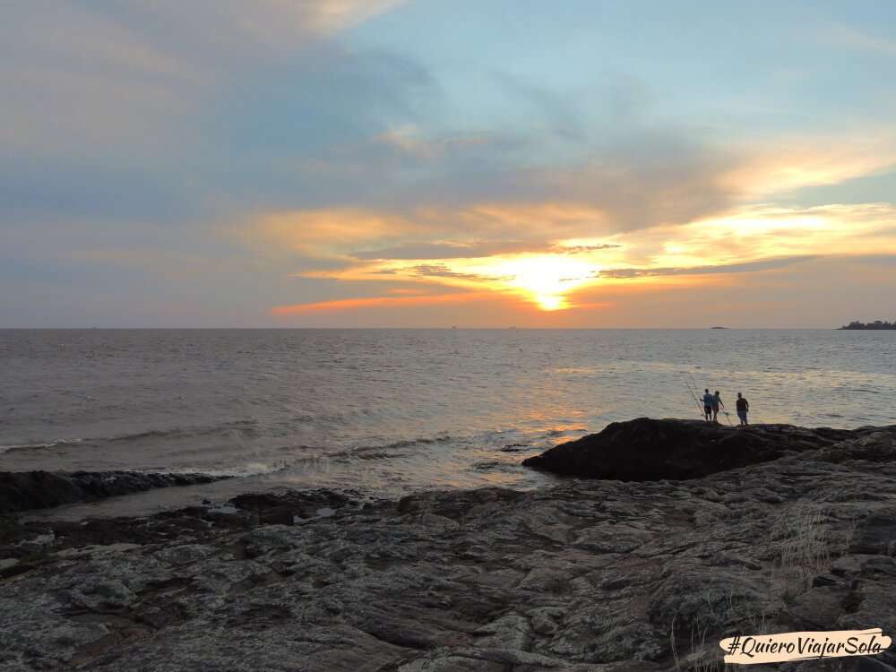 Viajar sola a Colonia del Sacramento, atardecer