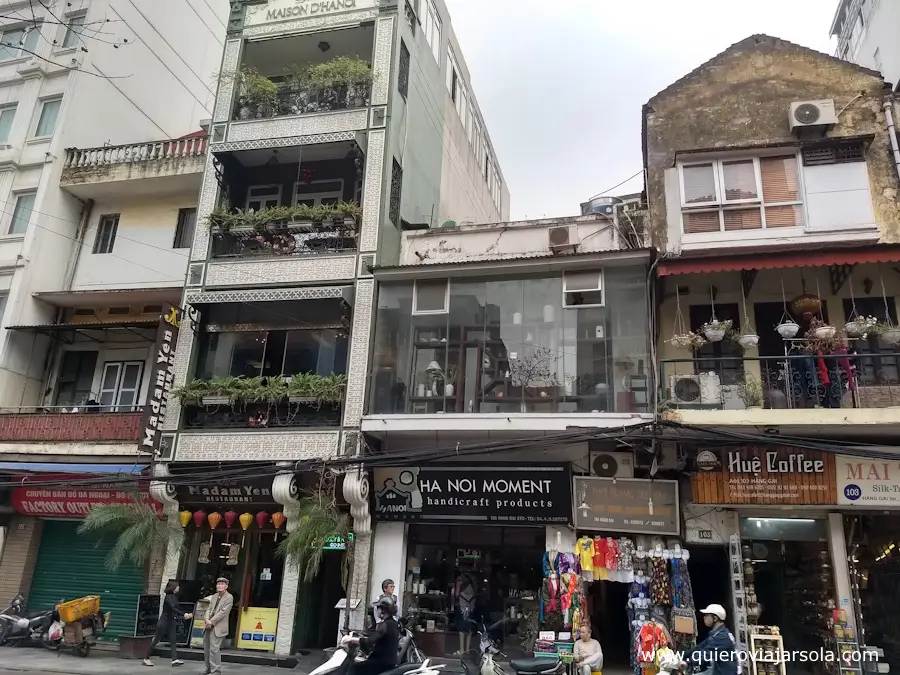 Tiendas en el centro de Hanoi
