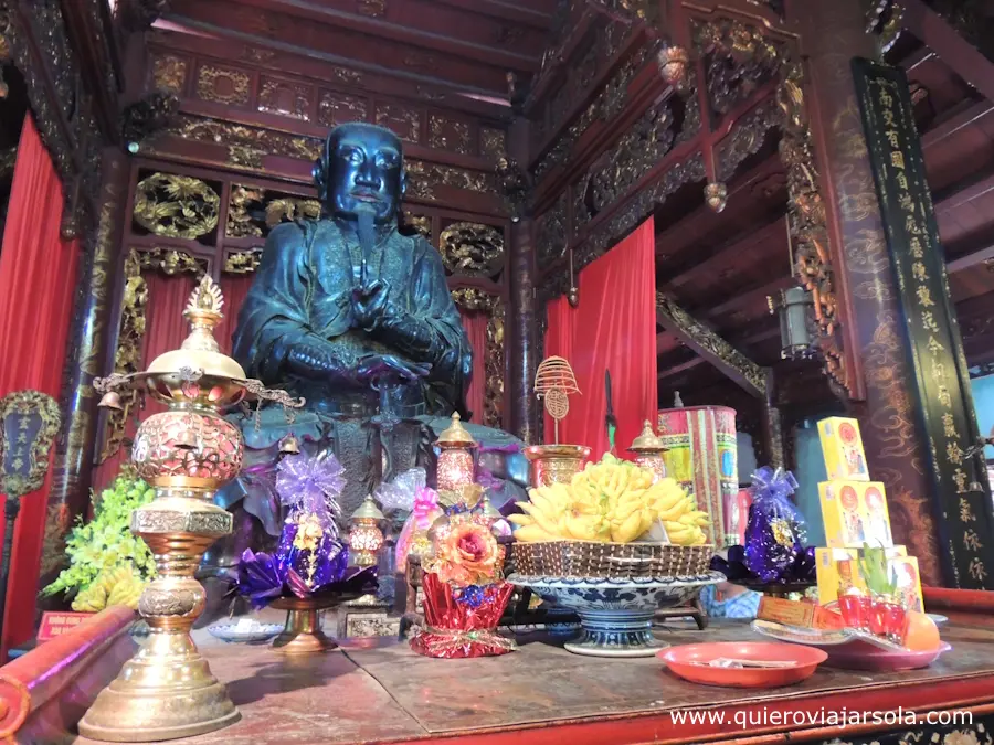 Estatua de Quan Thanh