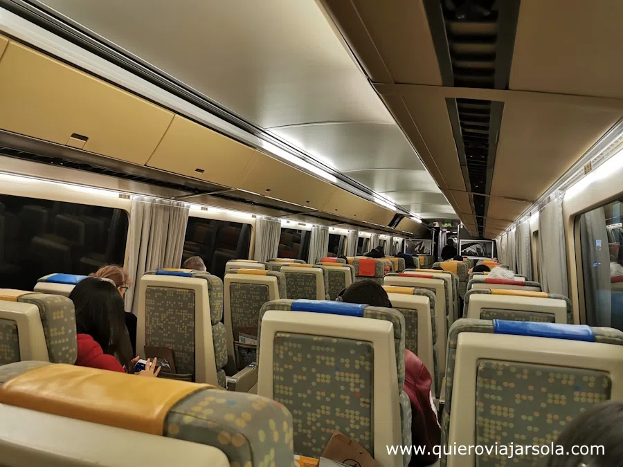 Interior de un tren