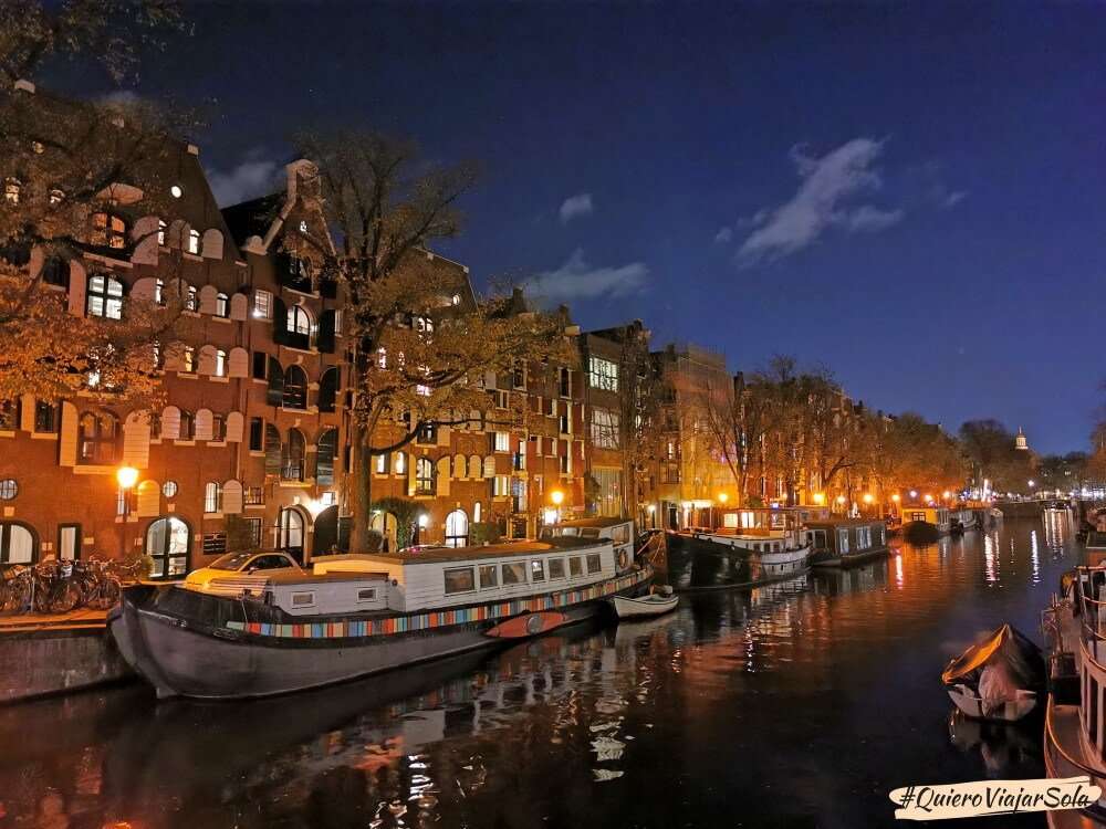 Viajar sola a Ámsterdam, canales