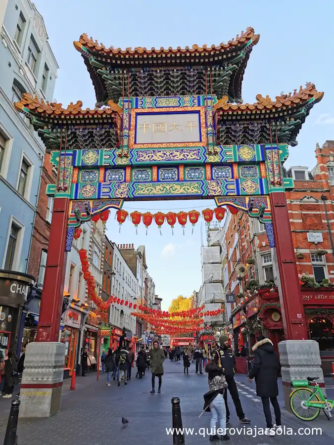 Puerta de entrada al barrio chino