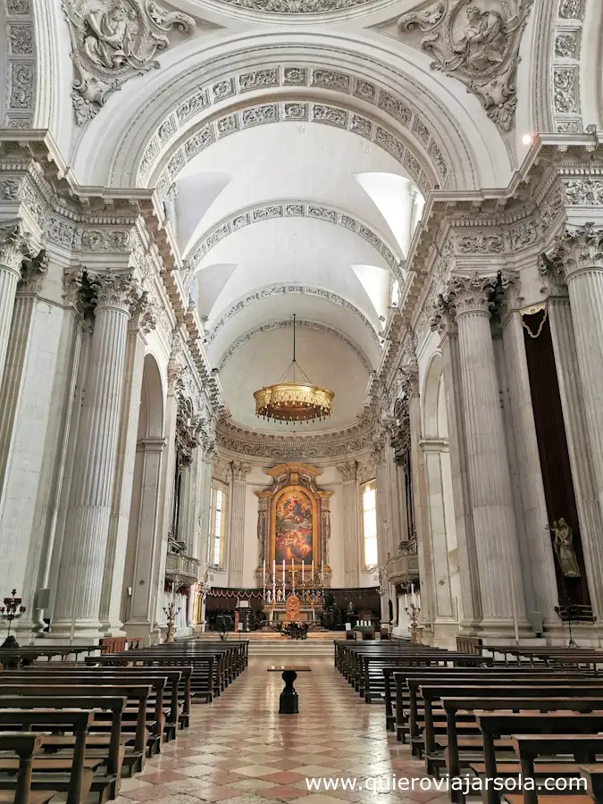Interior de la Catedral Nueva