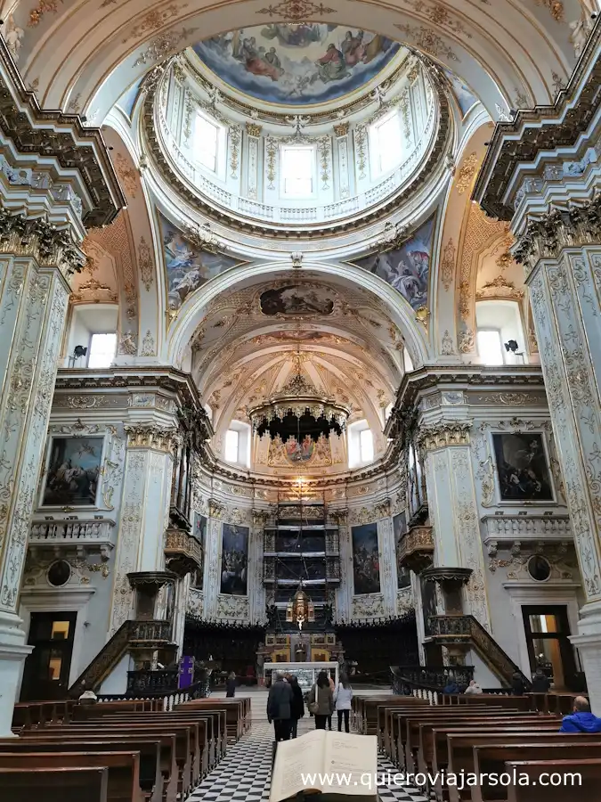 Interior del Duomo de Bérgamo