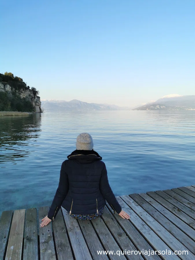 Yo en el muelle del Lago de Garda