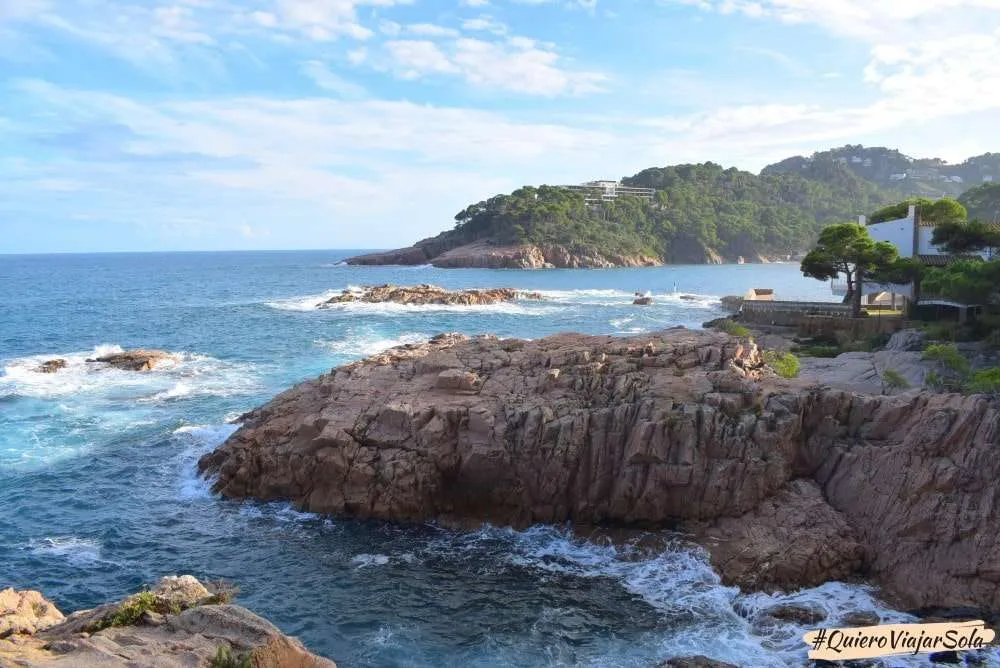 Viajar sola a la Costa Brava, Aiguablava