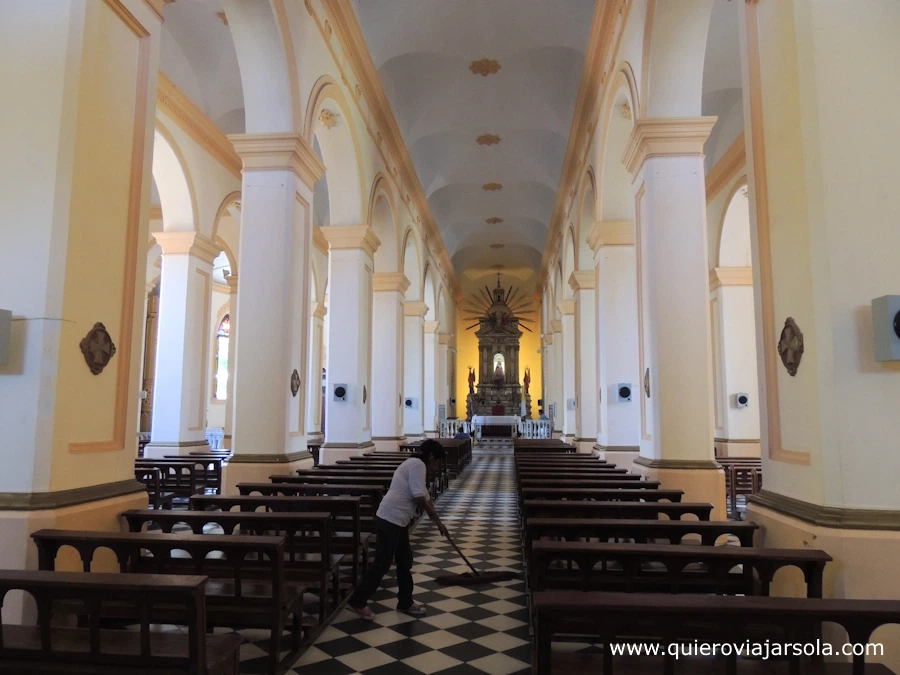 Interior de la Catedral de Cafayate