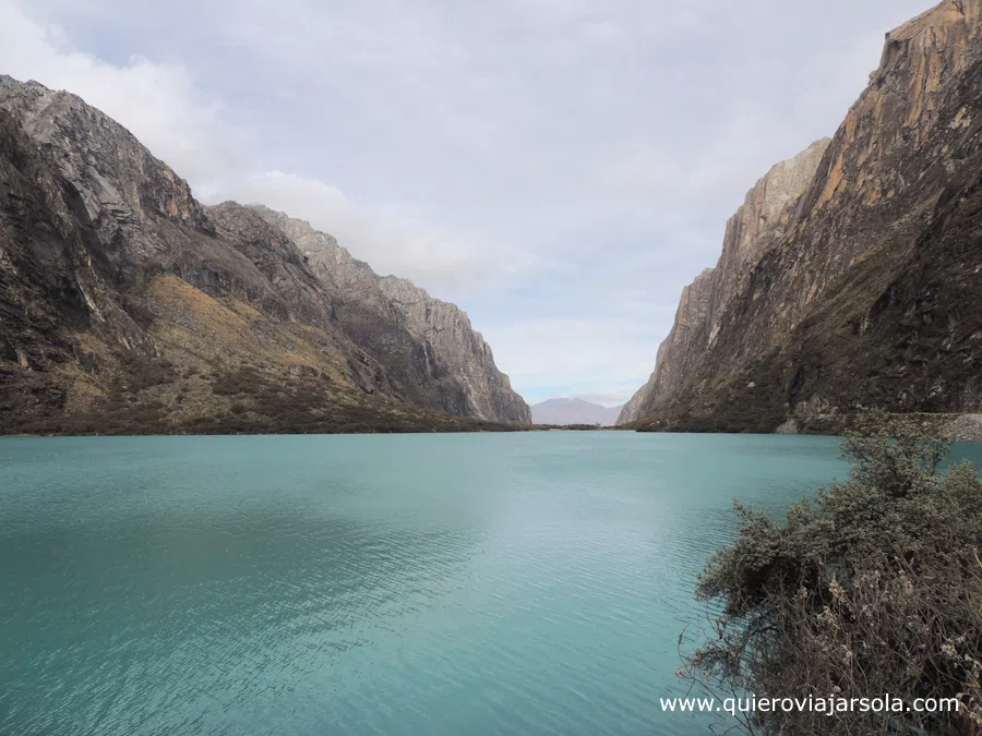 Vista de una de las lagunas de Llanganuco