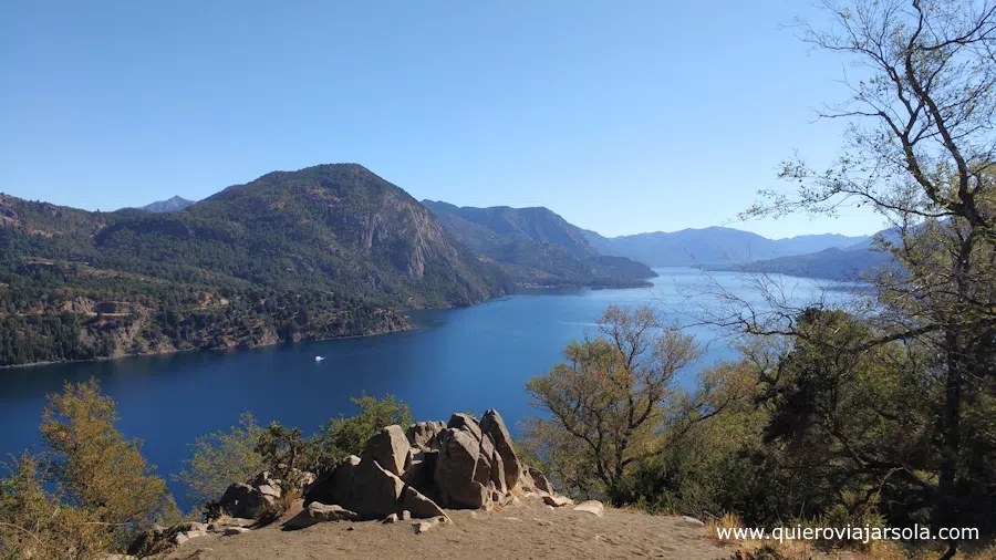 Vista del mirador al lago