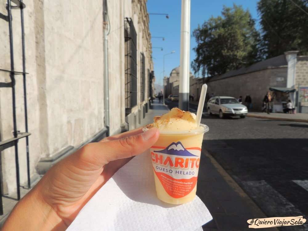 Viajar sola a Arequipa Perú, queso helado