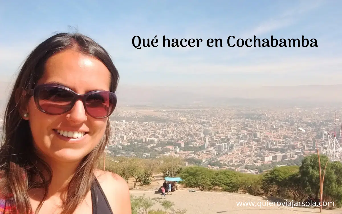 Yo con Cochabamba detrás desde el Cristo de la Concordia