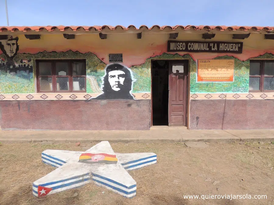 Exterior de la escuelita