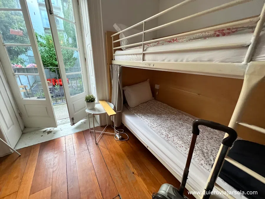 Mi habitación en el hostel de Oporto