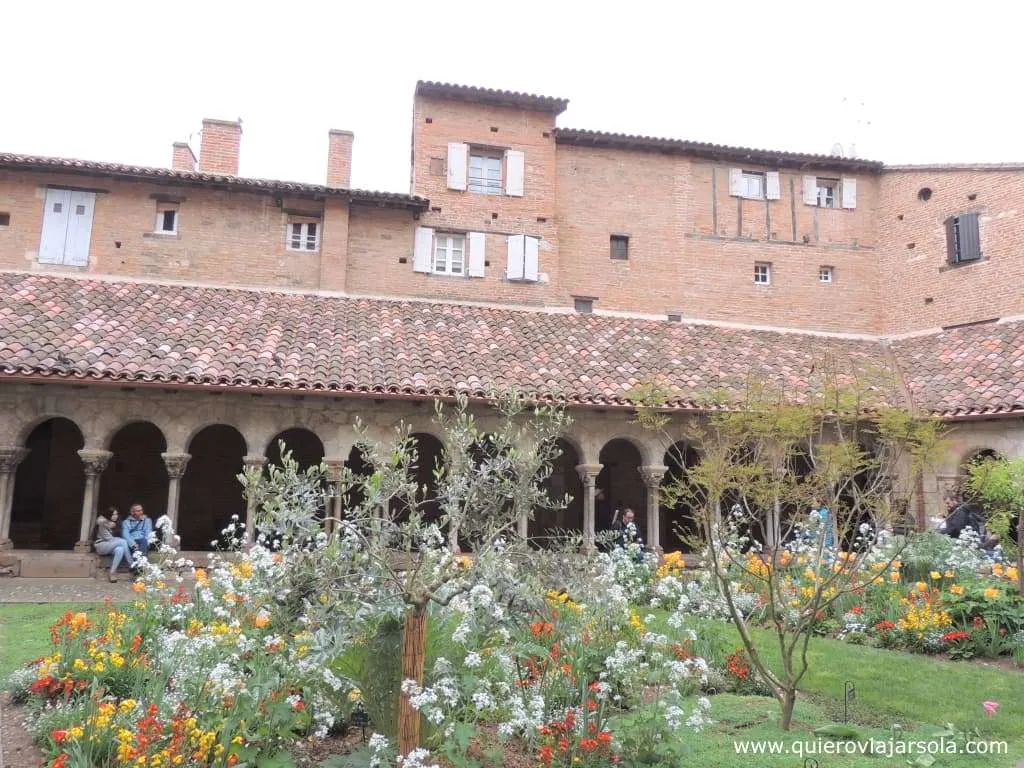 Qué ver en Albí, claustro de Saint Salvi