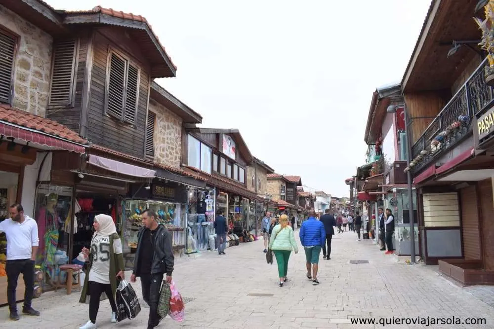 Que ver en Side Turquía, calles comerciales