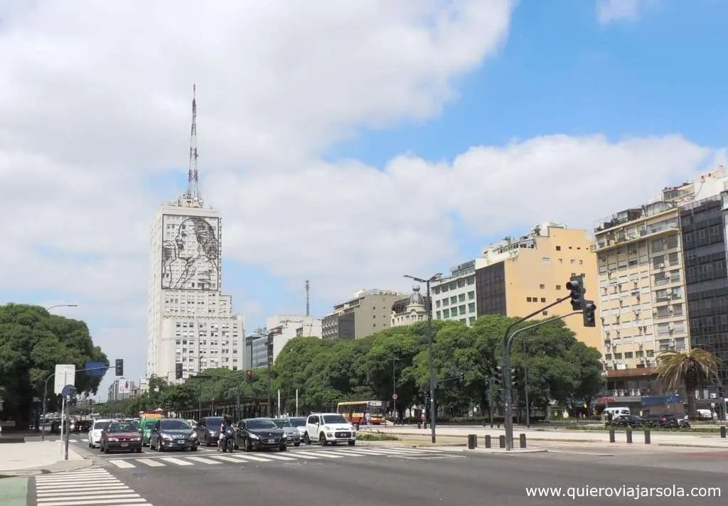 Viajar sola a Buenos Aires, avenida 9 de Julio
