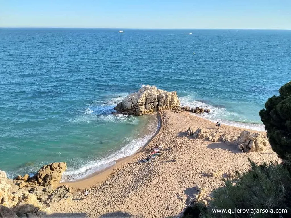 Que hacer en Calella, Roca Grossa