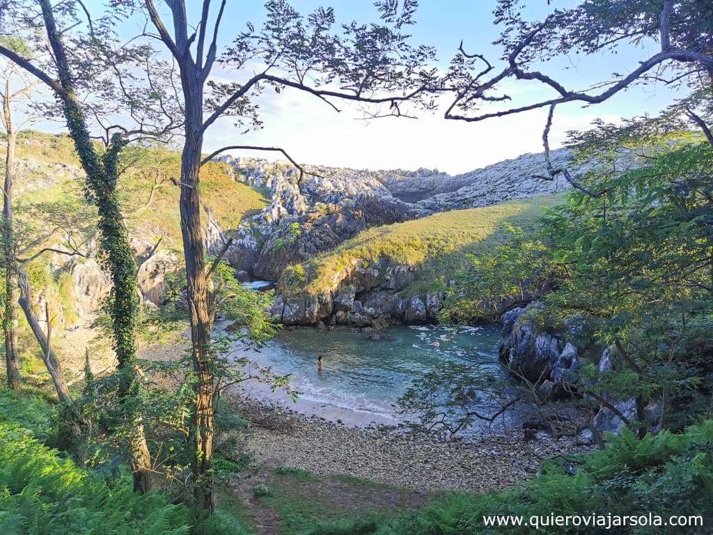 Qué ver en Llanes, playa del Cobijero