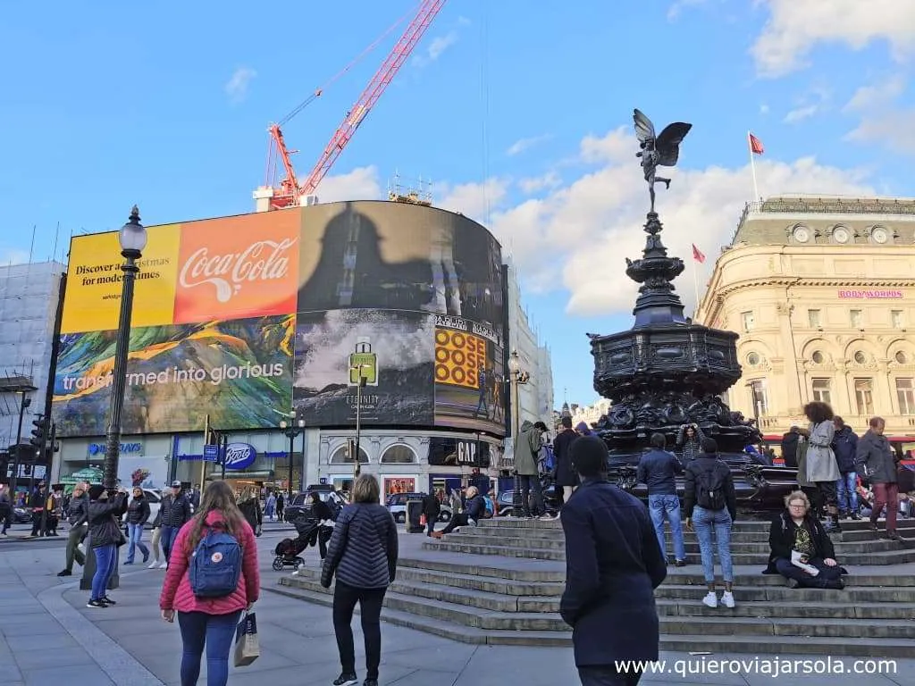 Qué ver en el West End de Londres, Picadilly Circus
