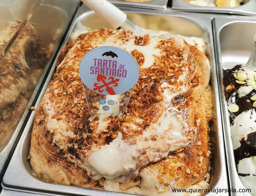 Qué hacer en Santiago de Compostela, helado tarta de Santiago