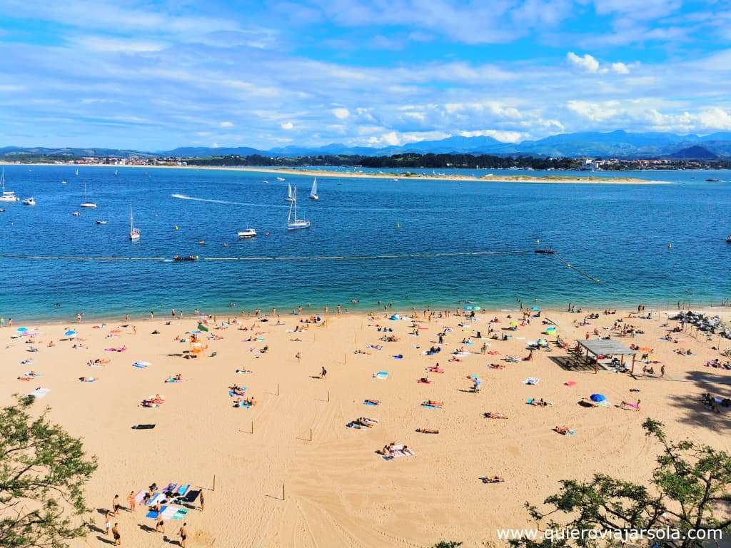Viajar sola a Santander, playa bahía