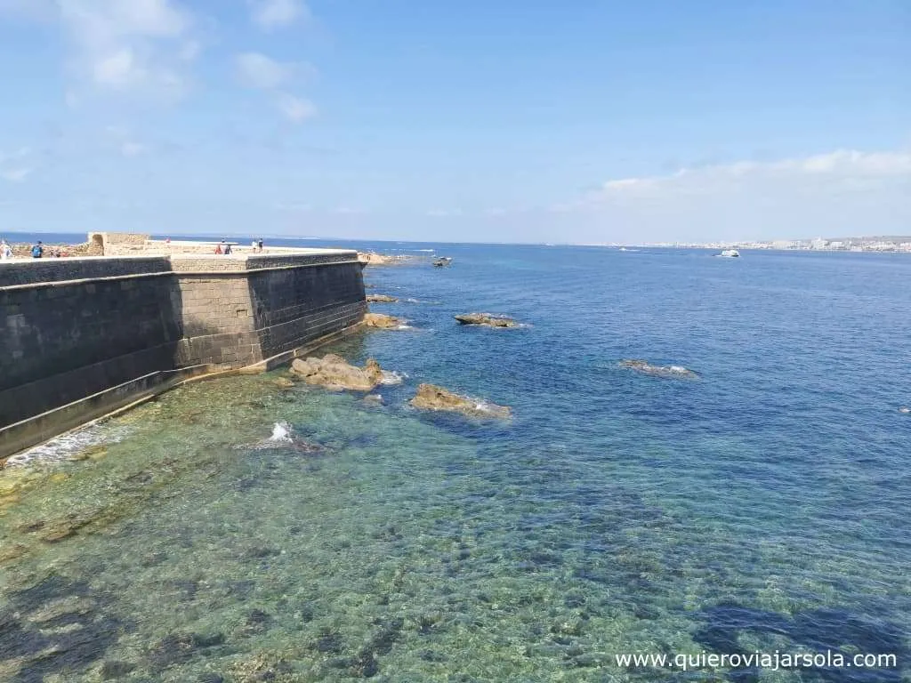 Cómo llegar a Tabarca, muralla