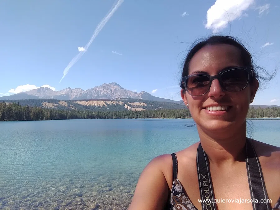 Yo junto al lago Annette