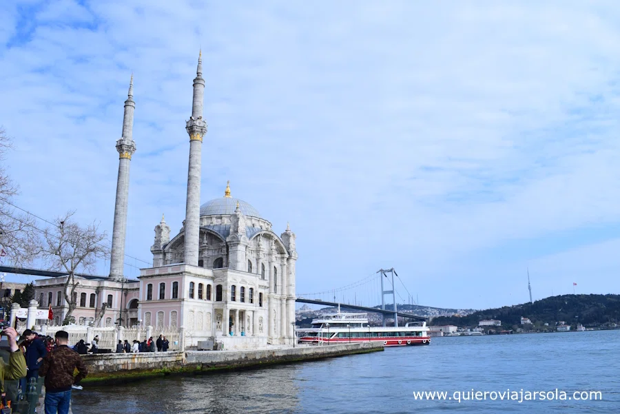 Exterior de la mezquita