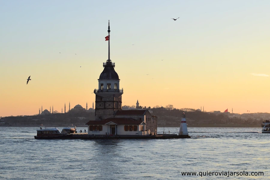 La torre al atardecer