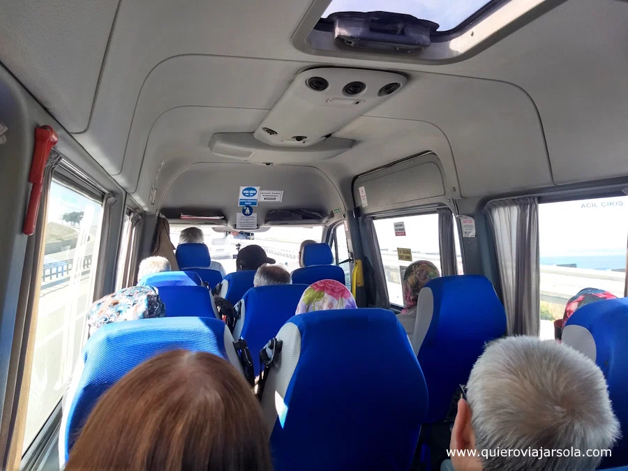 En el dolmus viajando de Çanakkale a Troya