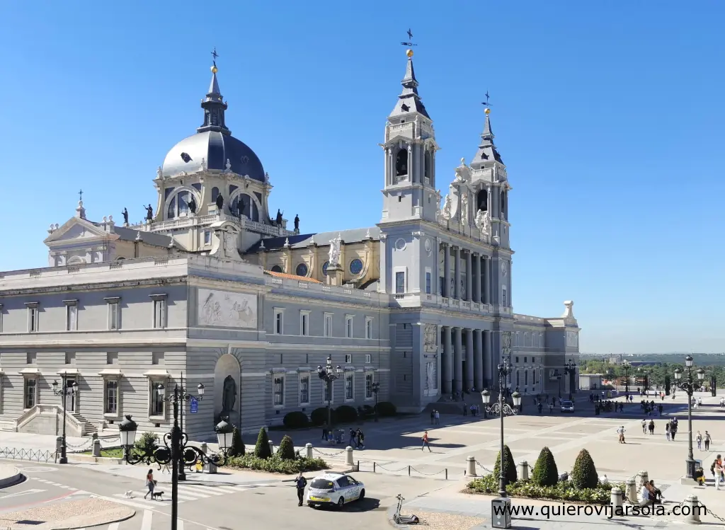 Qué hacer en Madrid un fin de semana, Catedral de la Almudena