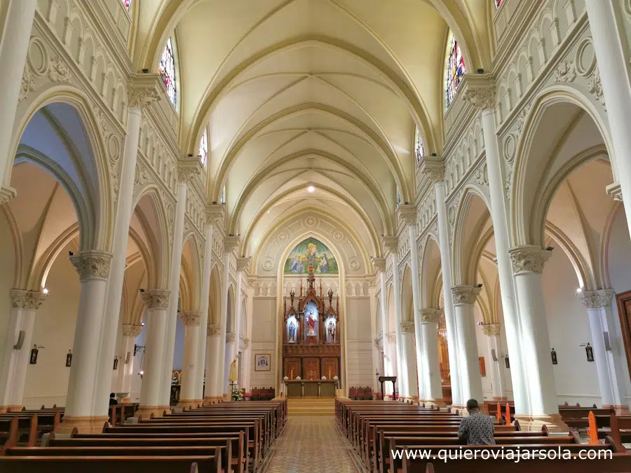 Interior de la catedral
