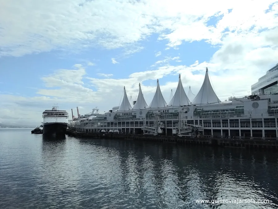 Las formas de velas del Canada Place