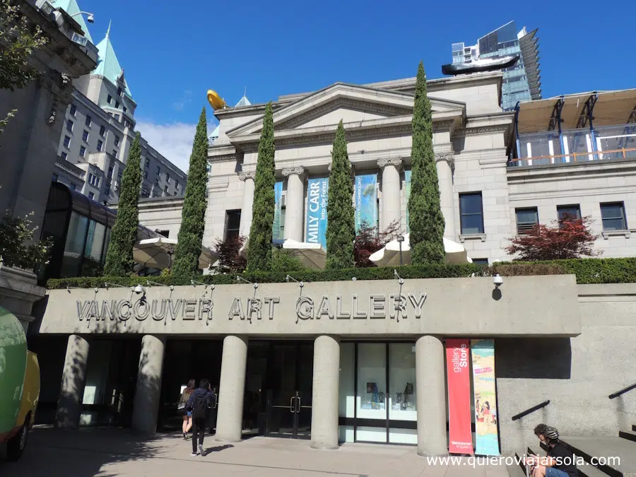 Fachada del museo