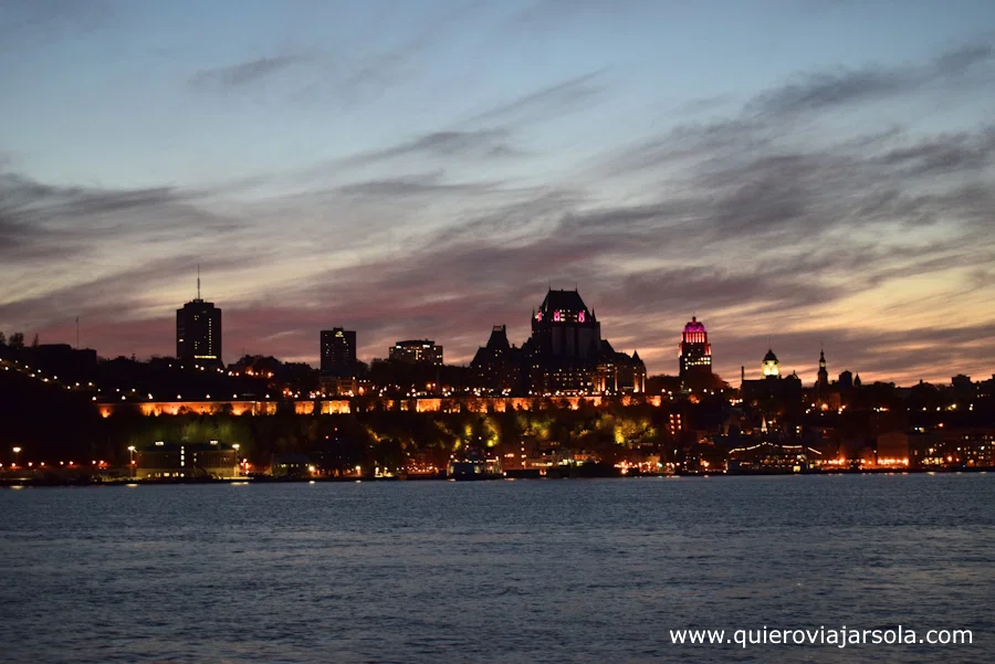 Luces encendiéndose en Quebec