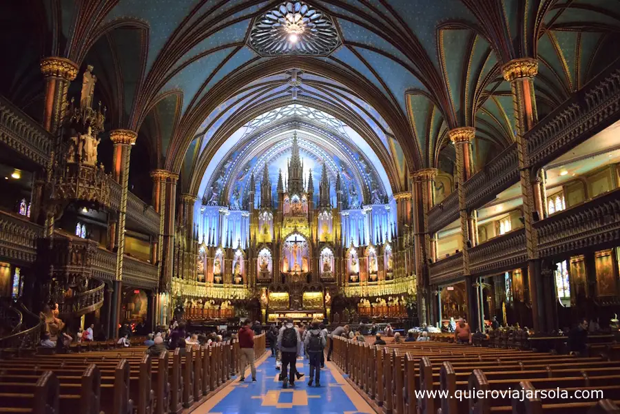 Interior de la iglesia