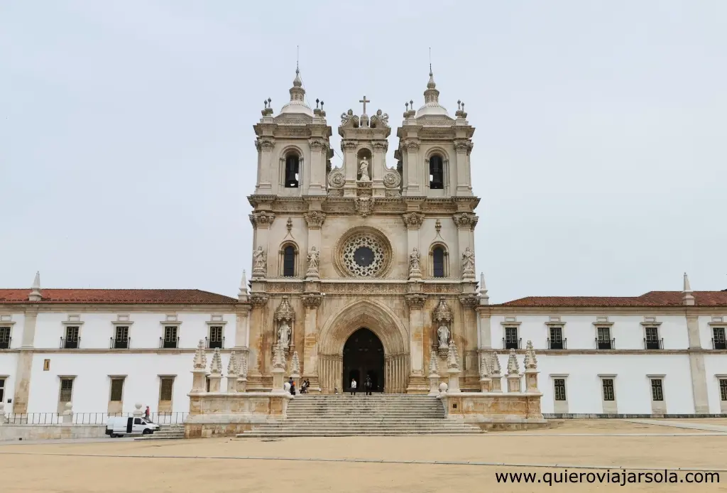 Monasterio de Alcobaça, fachada