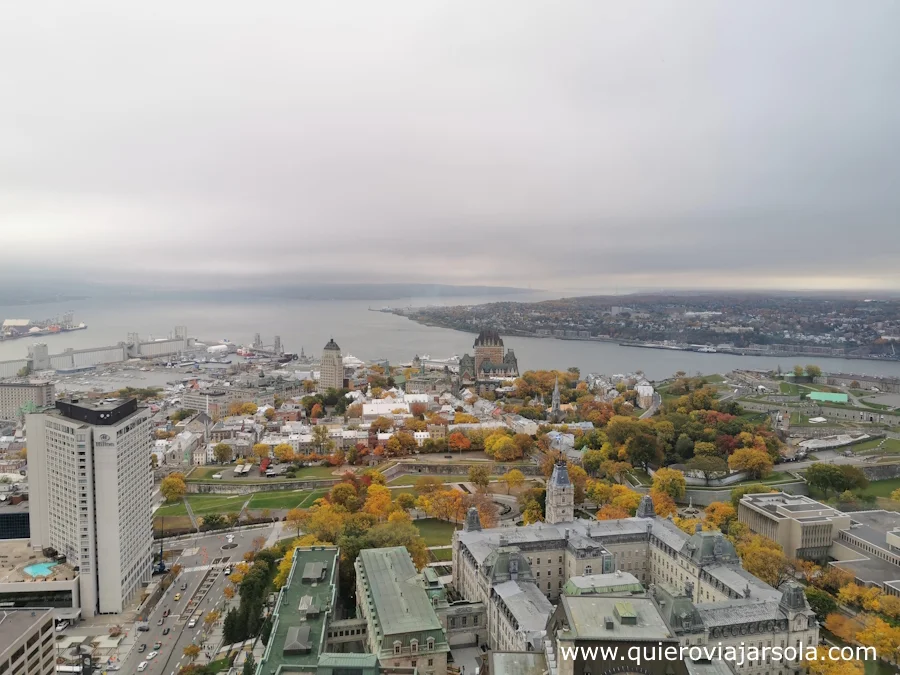 Vista del centro de Quebec y el río