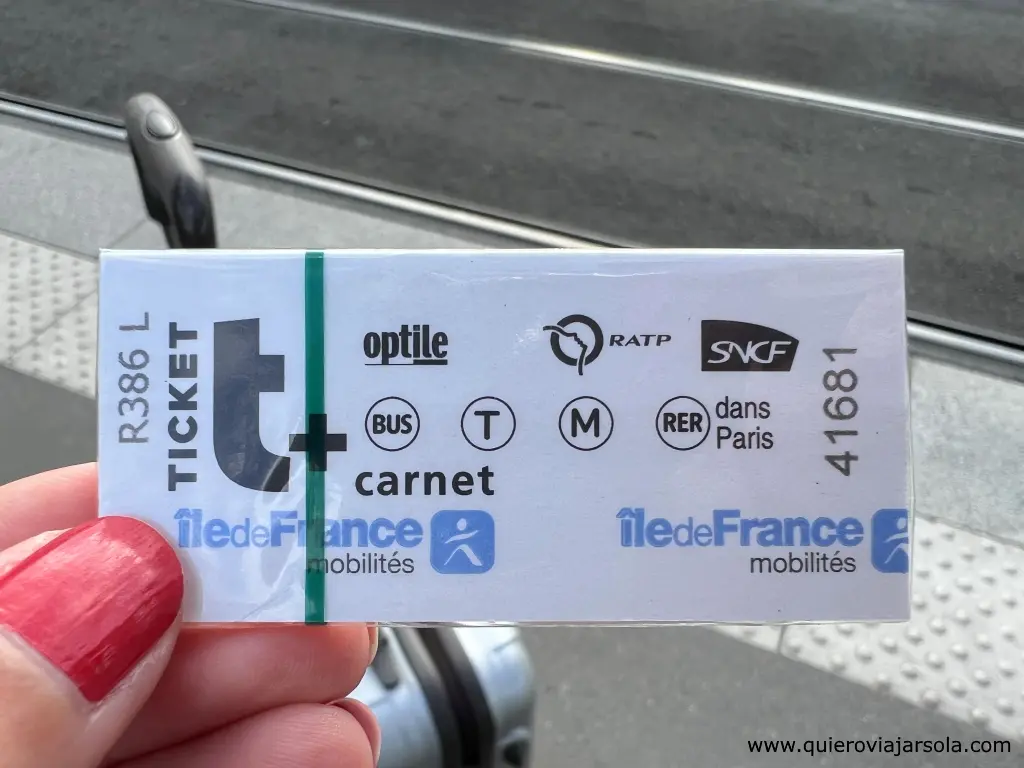 Viajar sola a París, tickets t+