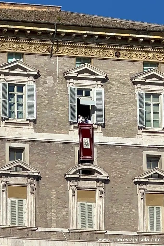 Que ver en el Vaticano, Papa en el Angelus