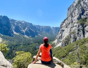 Yo en un mirador de Yosemite