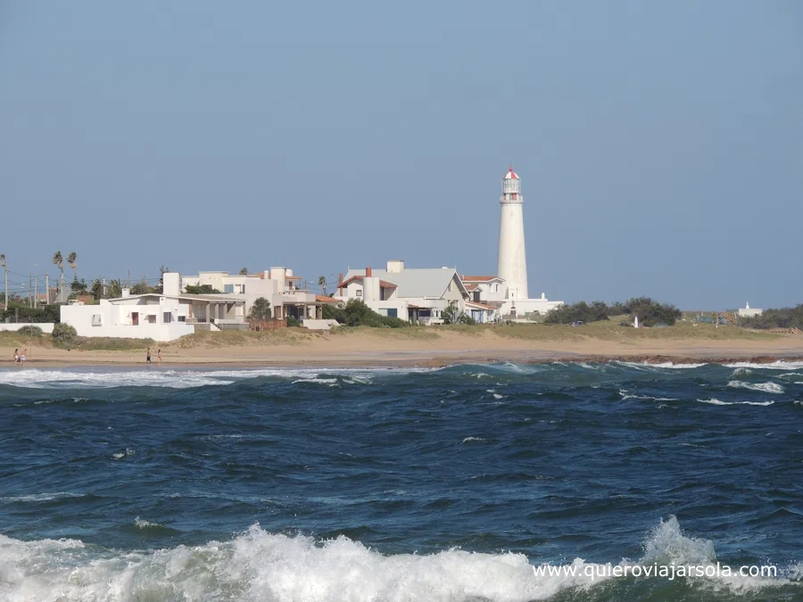 Faro al fondo del mar